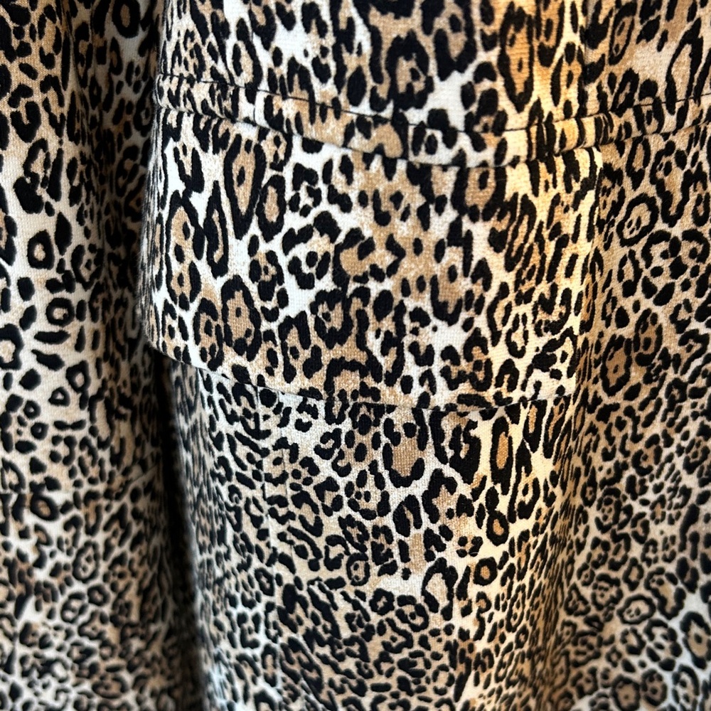 Chico's Women’s Animal Print Knit Blazer - Size 14/16 Preowned - Picture 3 of 8